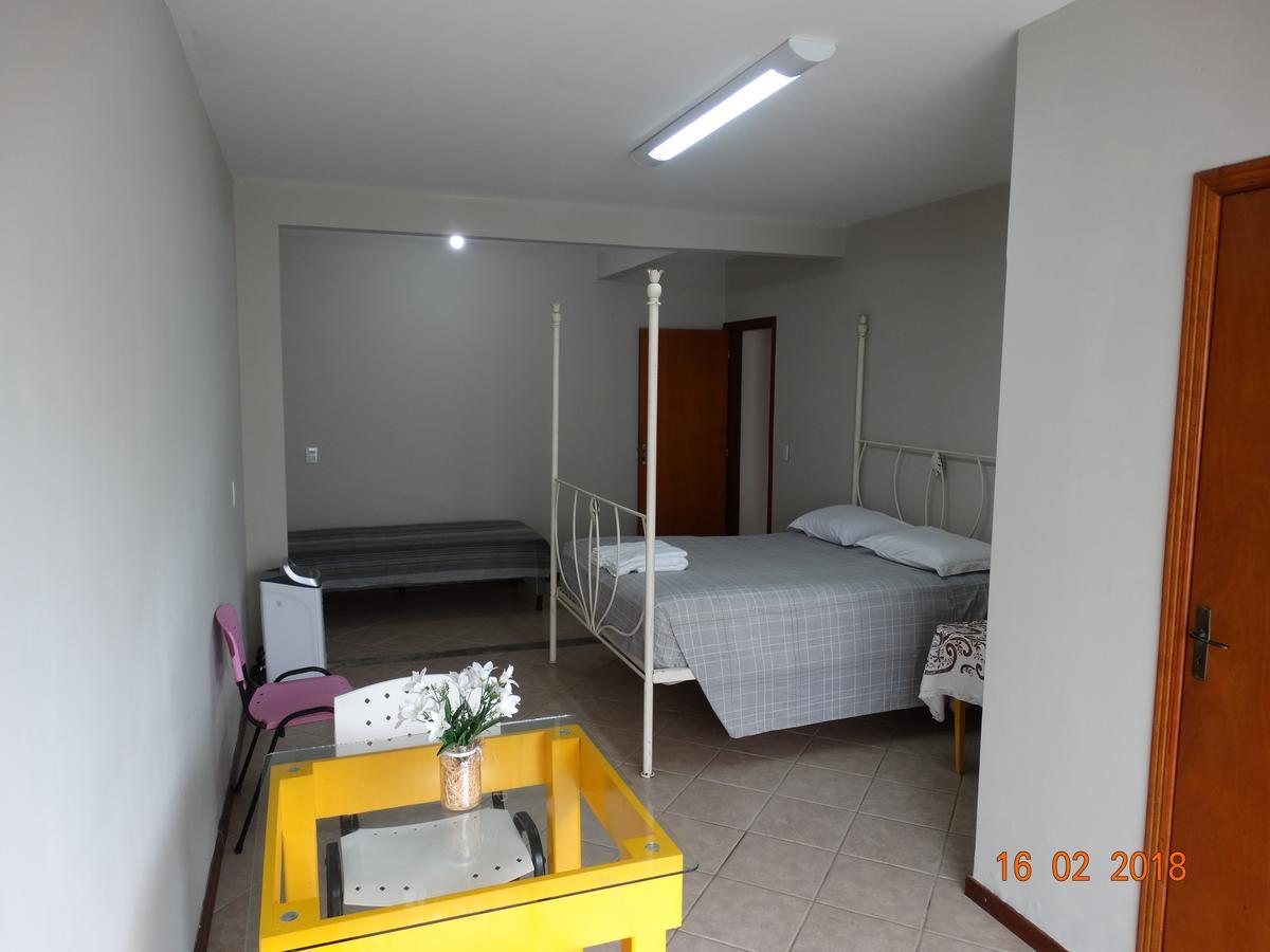 Апартаменти Pousada Casa Verde - Quartos Individuais - Smart Tv 32 - E Banheiro Privativo Ітажаї Екстер'єр фото